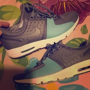 Nike airmax blue and grey for woman 7.5